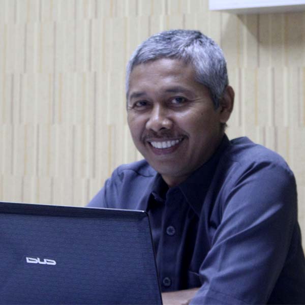 Ely Mulyadi, SE, M.Kom